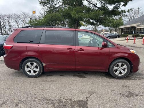 2015 Toyota Sienna LE