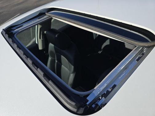 2022 Honda Civic EX-L