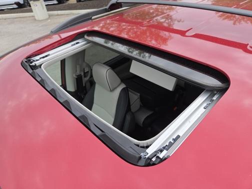 Radiant Red Metallic II 2026 Honda Odyssey Elite