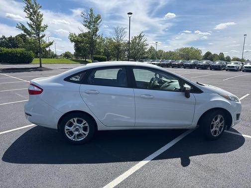 2016 Ford Fiesta SE