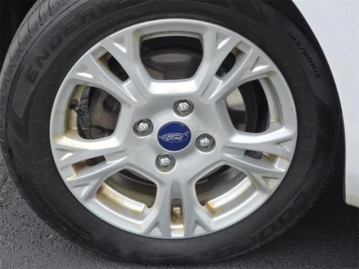 2016 Ford Fiesta SE