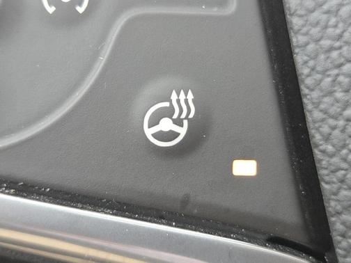 Mosaic Black Metallic 2021 Chevrolet Traverse Premier