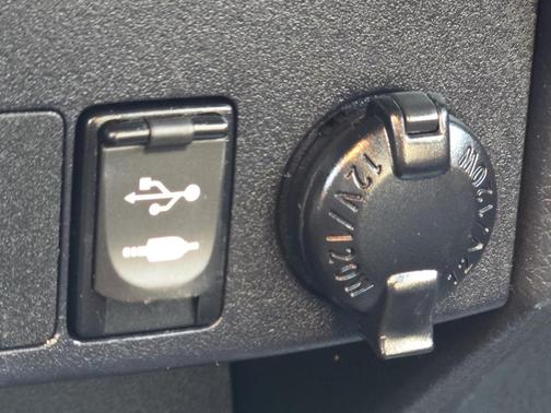 2018 Toyota RAV4 SE