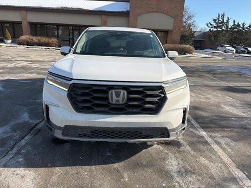 2023 Honda Pilot EX-L 8-Passenger