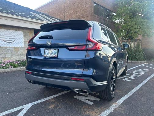 Canyon 2024 Honda CR-V Hybrid Sport Touring