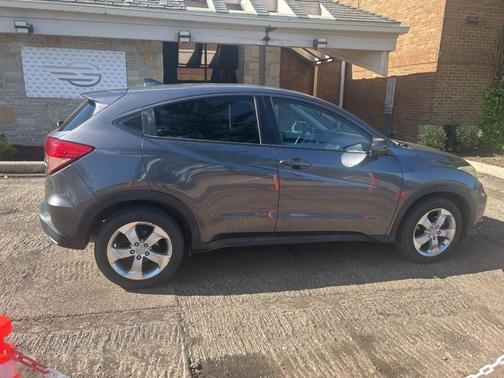 Modern Steel Metallic 2016 Honda HR-V EX