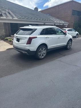 Crystal White Tri-Coat 2025 Cadillac XT5 Premium Luxury