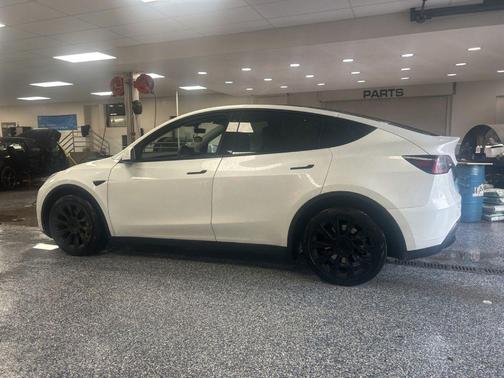 OTHER 2023 Tesla Model Y Long Range