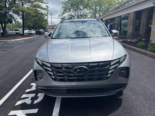 Shimmering Silver 2023 Hyundai TUCSON Limited