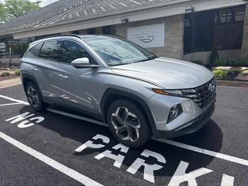 Shimmering Silver 2023 Hyundai TUCSON Limited
