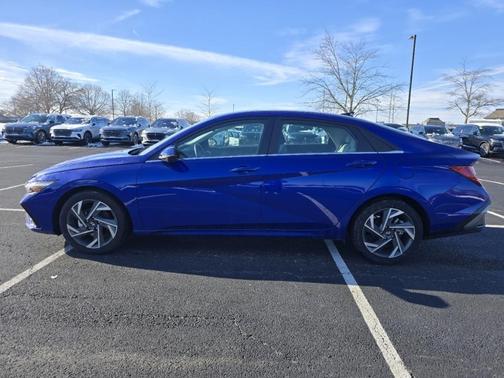 2024 Hyundai ELANTRA Limited
