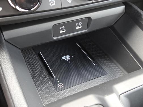 Crystal Black Pearl 2026 Honda Accord SE
