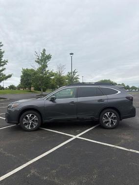 Magnetite Gray Metallic 2022 Subaru Outback Limited