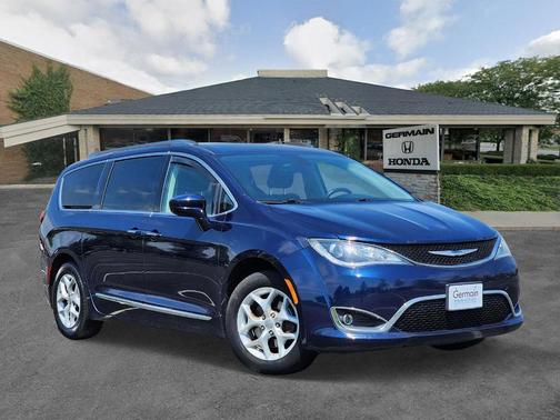 2018 Chrysler Pacifica Touring-L Plus