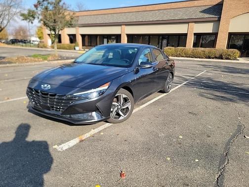 2023 Hyundai ELANTRA Limited