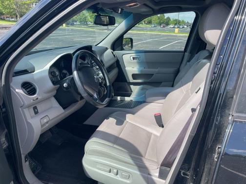 Modern Steel Metallic 2015 Honda Pilot EX-L