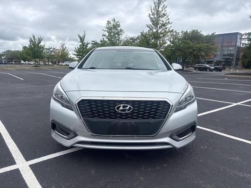2016 Hyundai SONATA Hybrid SE