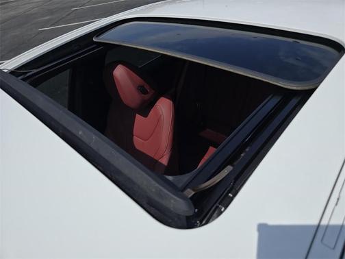 2024 BMW 330 i