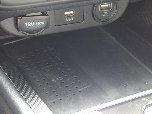 Phantom Black 2022 Hyundai ELANTRA SEL