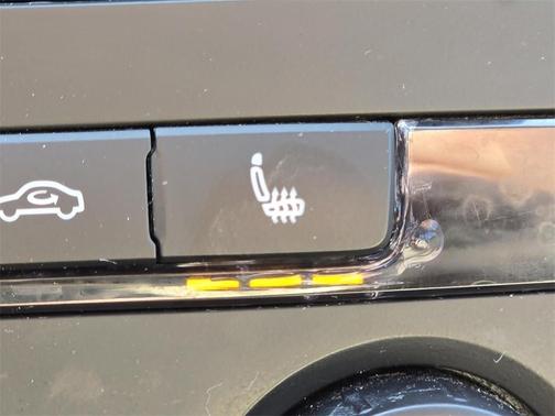 2013 Volkswagen Passat 2.5L Wolfsburg Edition
