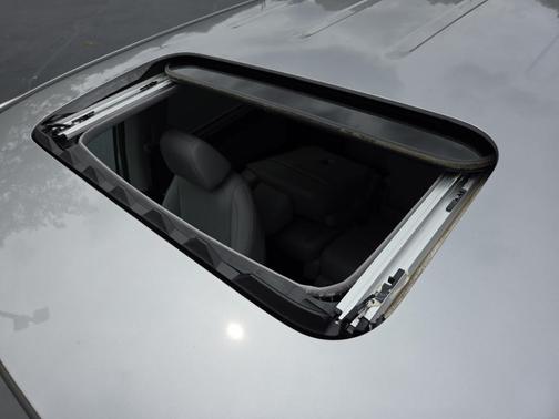 Lunar Silver Metallic 2024 Honda Odyssey EX-L