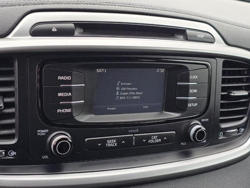 2017 Kia Sorento LX