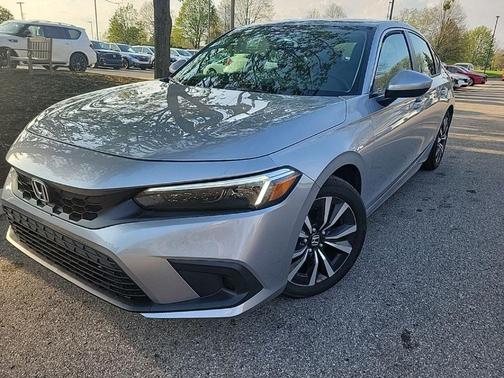 Lunar Silver Metallic 2024 Honda Civic EX-L