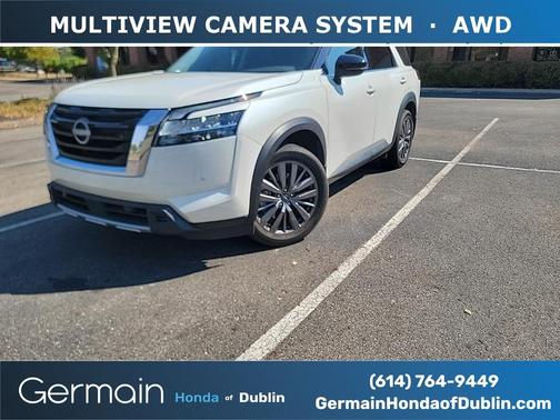 2024 Nissan Pathfinder SL