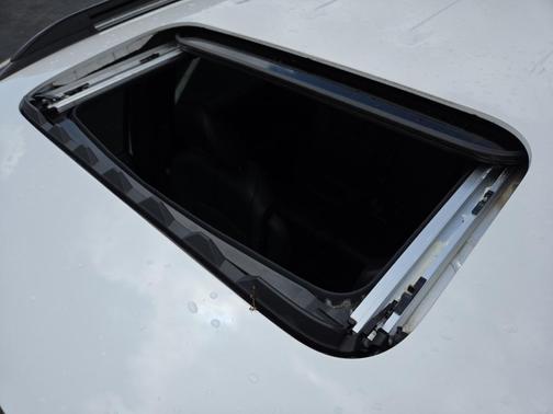 Platinum White Pearl 2023 Honda Passport TrailSport