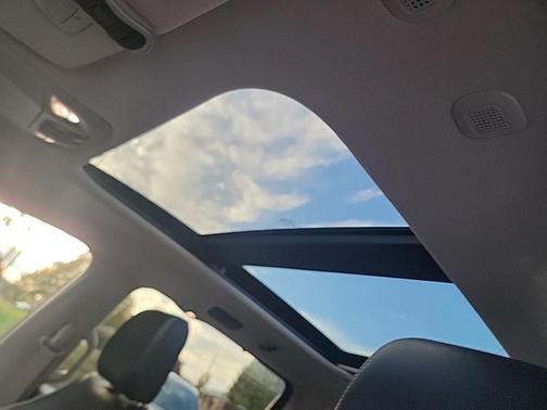 2022 Chrysler Pacifica Hybrid Limited