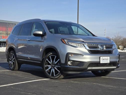 2022 Honda Pilot Touring 7-Passenger