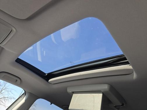 2022 Honda Pilot Touring 7-Passenger