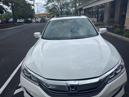 White 2016 Honda Accord EX