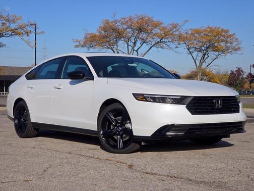 Platinum White Pearl 2026 Honda Accord Hybrid Sport-L