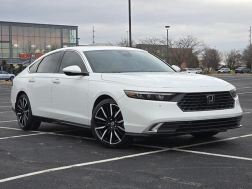 2023 Honda Accord Hybrid Touring
