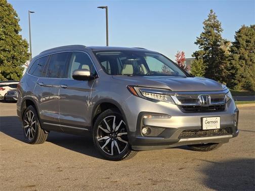 2019 Honda Pilot Touring 8-Passenger
