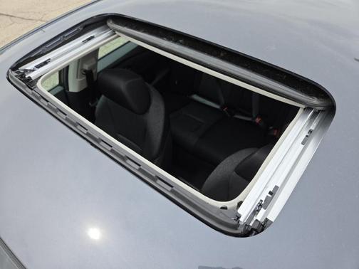 Meteorite Gray Metallic 2026 Honda Accord SE