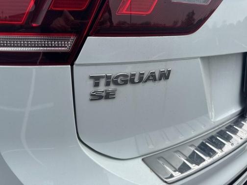 2020 Volkswagen Tiguan 2.0T SE R-Line Black