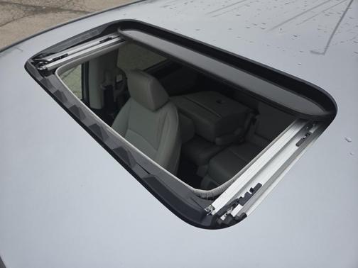 Solar Silver Metallic 2026 Honda Odyssey EX-L