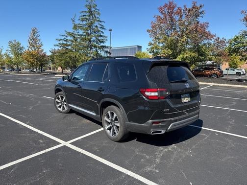 2023 Honda Pilot Elite