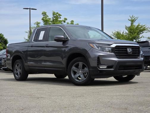 Modern Steel Metallic 2023 Honda Ridgeline RTL