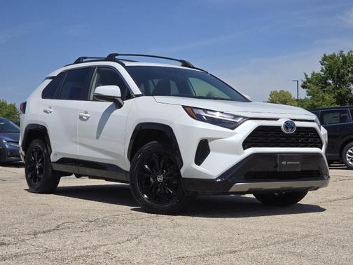 Pearl 2023 Toyota RAV4 Hybrid SE