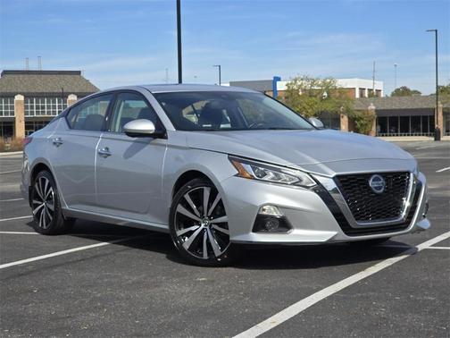 2020 Nissan Altima 2.5 Platinum