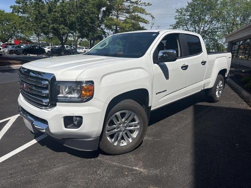 White 2019 GMC Canyon SLT