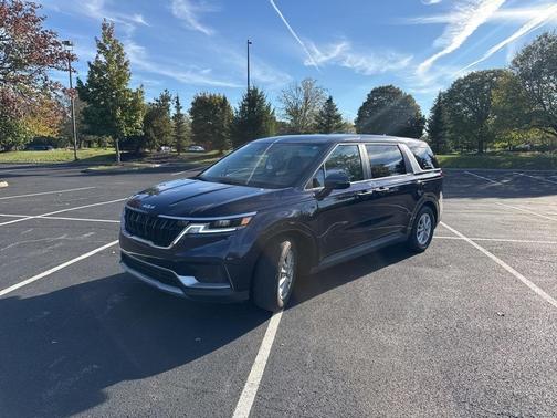 2024 Kia Carnival LX Seat Package