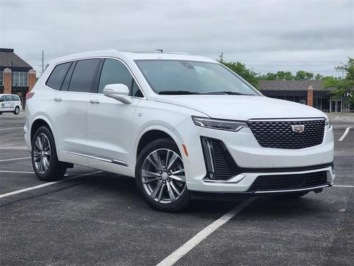 2022 Cadillac XT6 Premium Luxury FWD