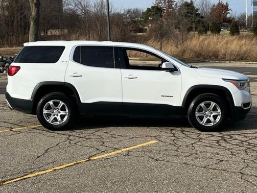 2019 GMC Acadia SLE-1