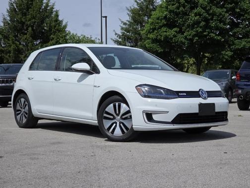 Pure White 2016 Volkswagen e-Golf SEL Premium