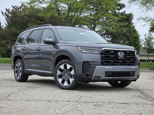 Modern Steel Metallic 2026 Honda Pilot Touring