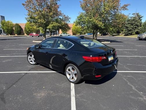 2013 Acura ILX 2.0L Technology
